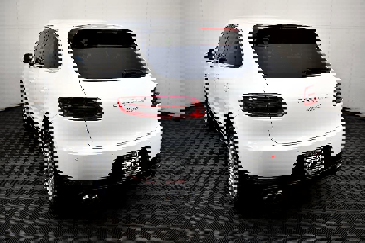 Used 2016 Porsche Macan S image 10