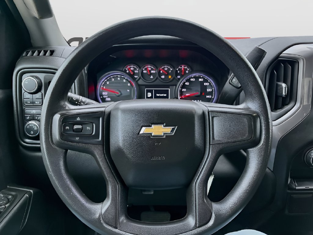 Used 2020 Chevrolet Silverado 1500 Custom w/ Custom Value Package AWD/4WD image 11