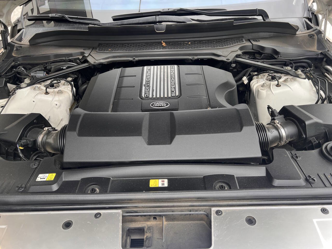 Used 2016 Land Rover Range Rover HSE image 28