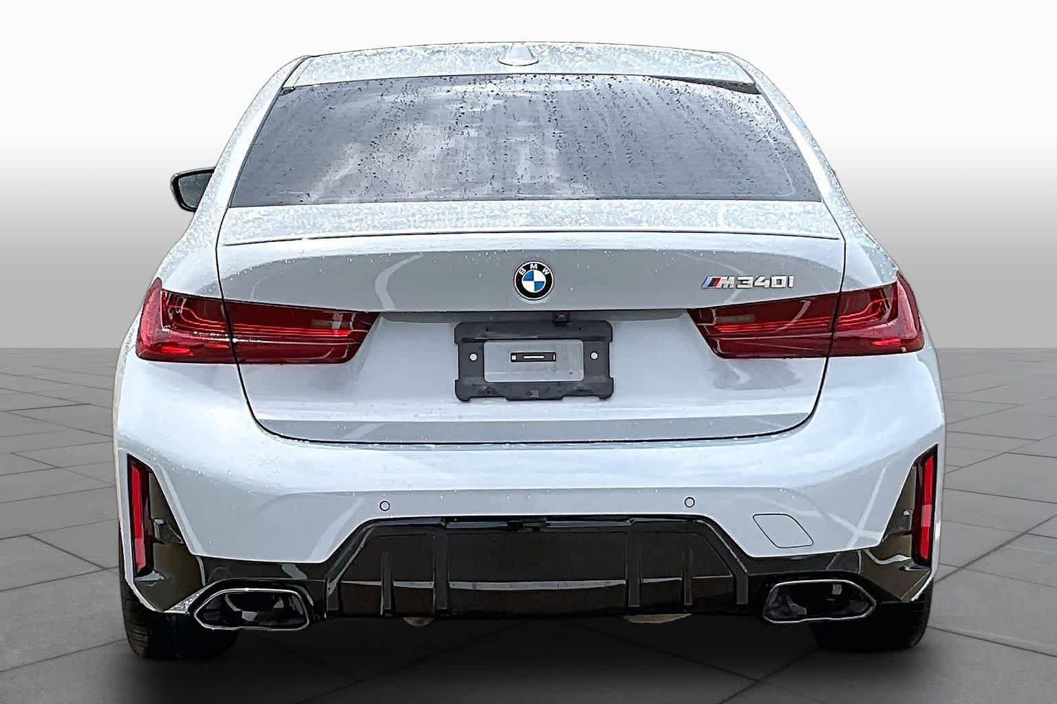 Used 2025 BMW M340i RWD image 5