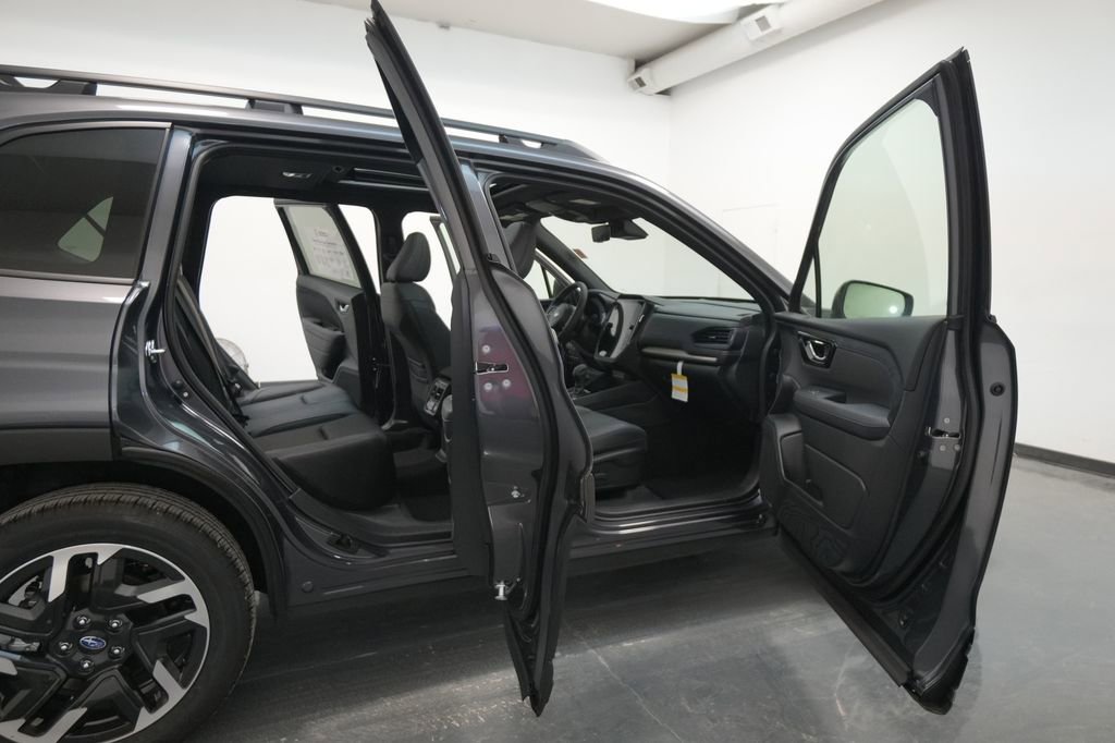 New 2025 Subaru Forester Limited image 30