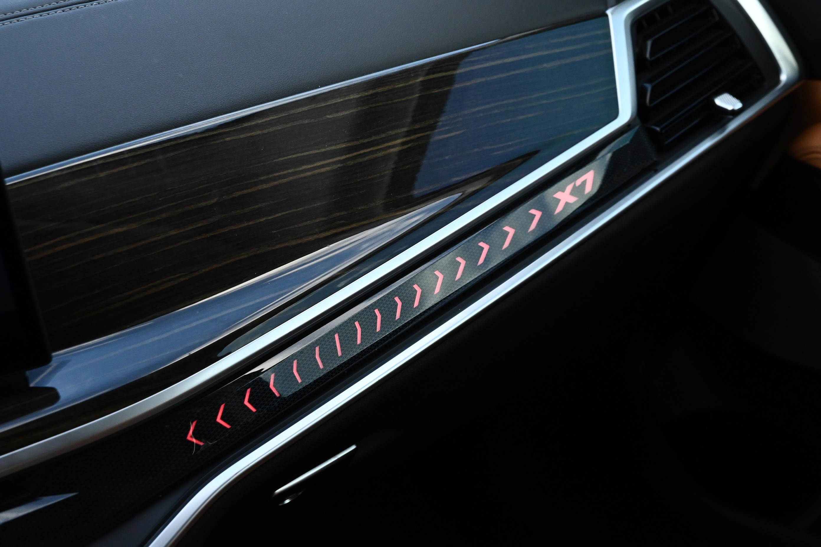 Certified 2024 BMW X7 xDrive40i w/ Premium Package image 33