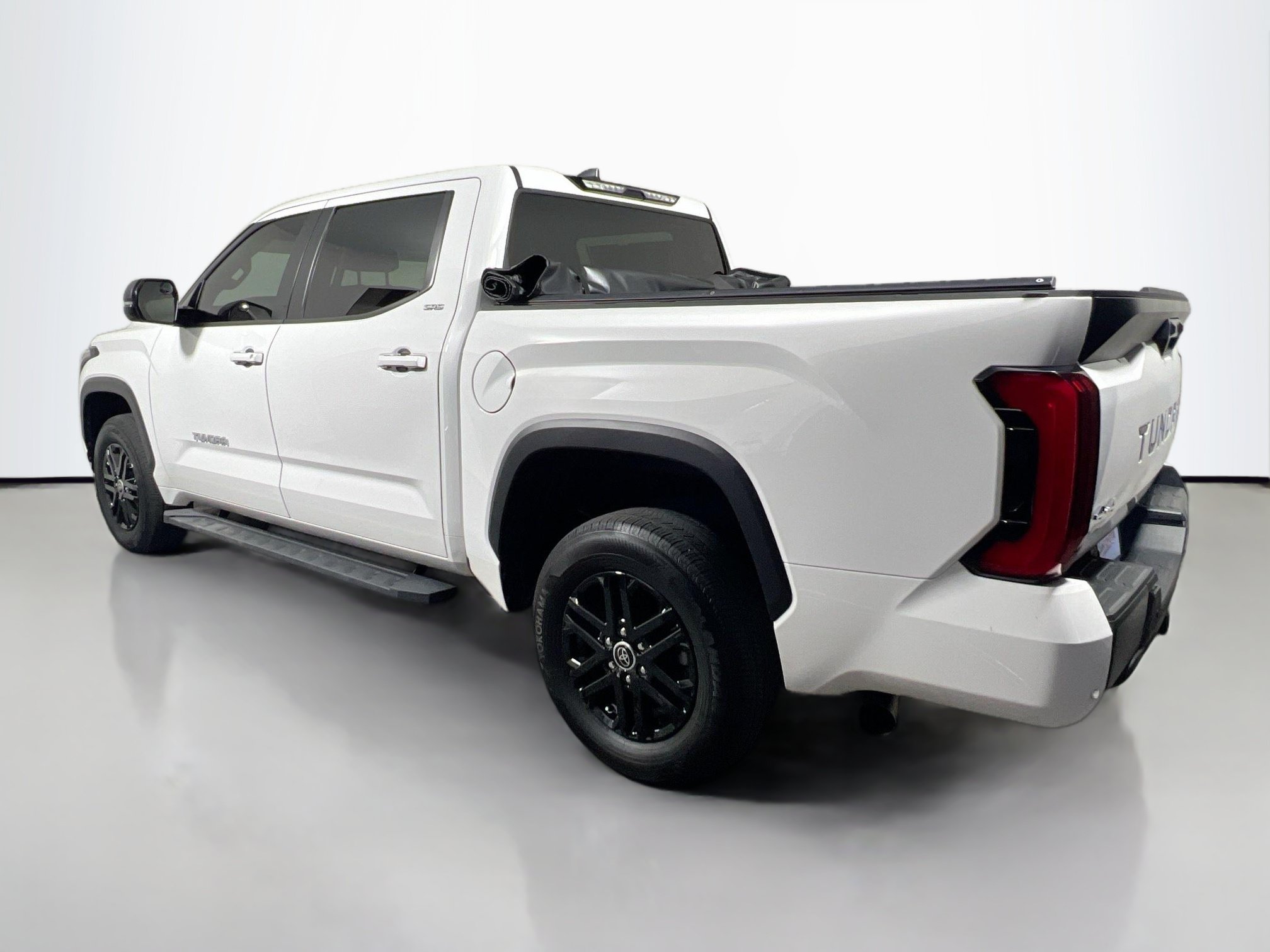 Used 2024 Toyota Tundra SR5 w/ SR5 Premium Package AWD/4WD image 6