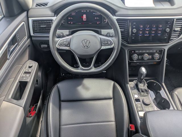 Used 2023 Volkswagen Atlas SE AWD/4WD image 16