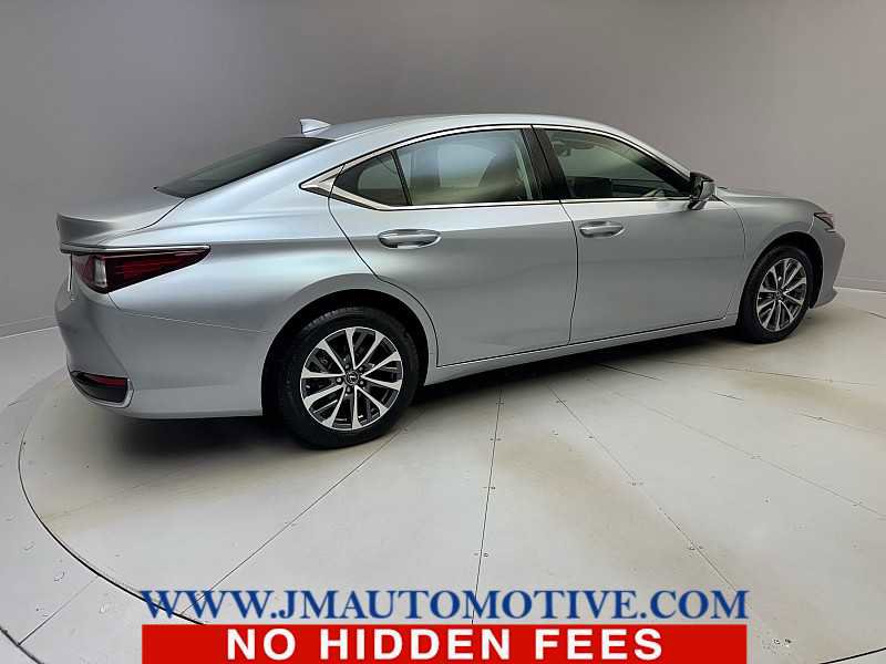 Used 2023 Lexus ES 250 w/ Premium Package image 5