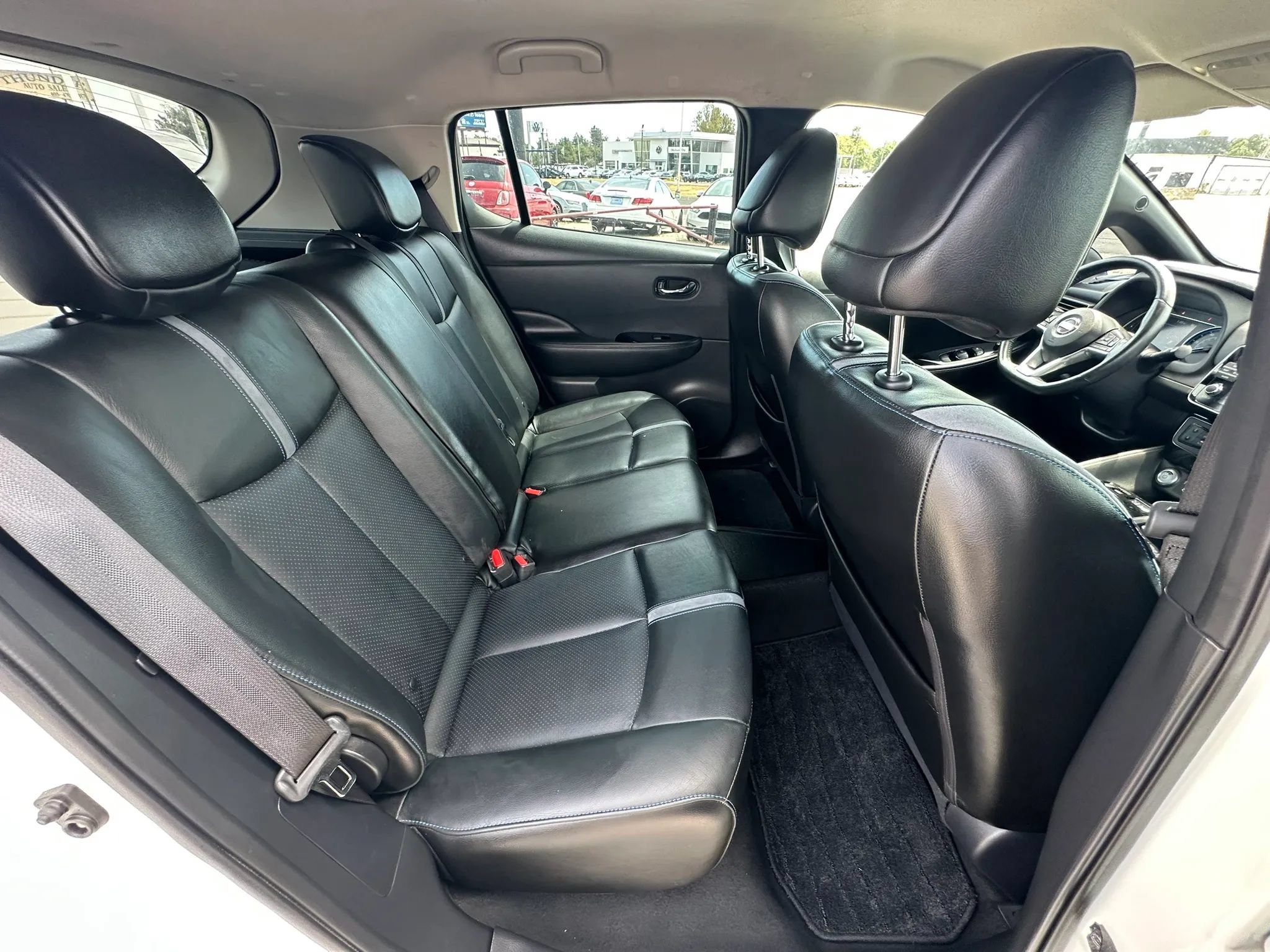 Used 2018 Nissan Leaf SL w/ SL Technology Package FWD image 14
