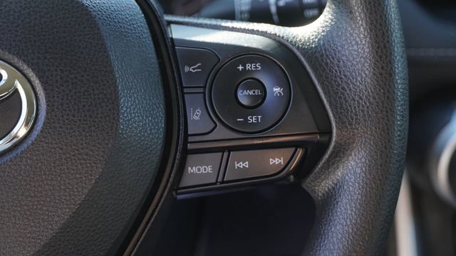 Used 2024 Toyota RAV4 XLE image 26