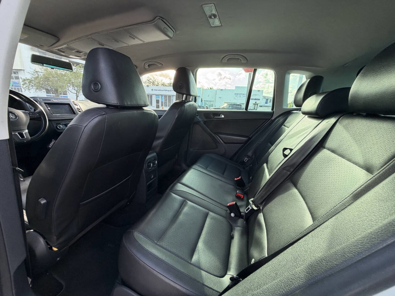 Used 2012 Volkswagen Tiguan SEL FWD image 9