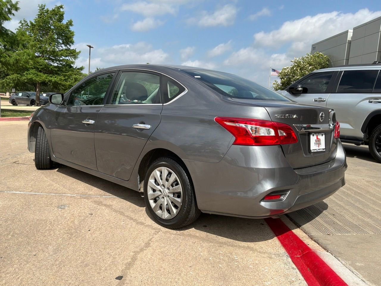 Used 2019 Nissan Sentra S FWD image 8