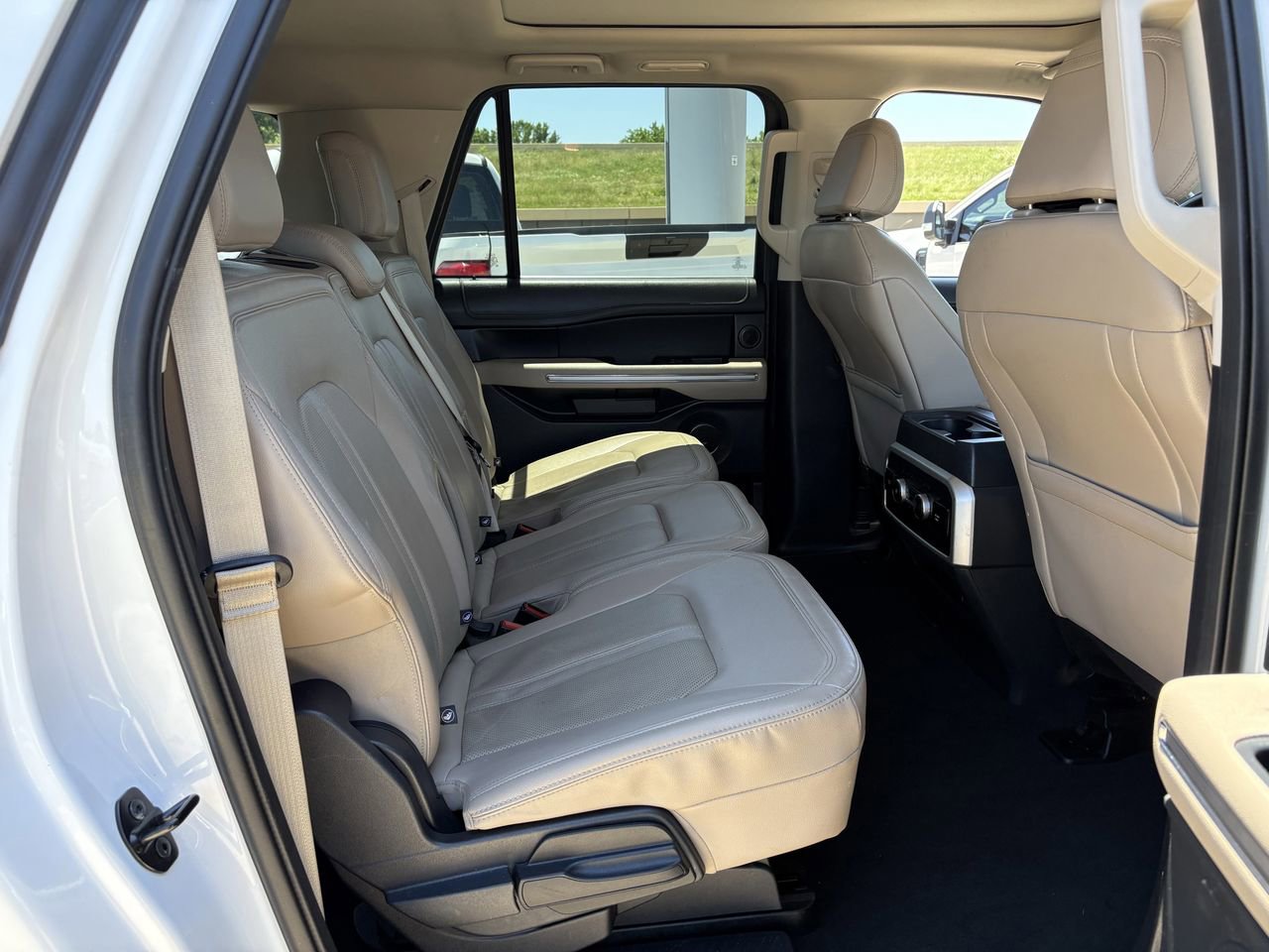 Used 2024 Ford Expedition Max Limited RWD image 33