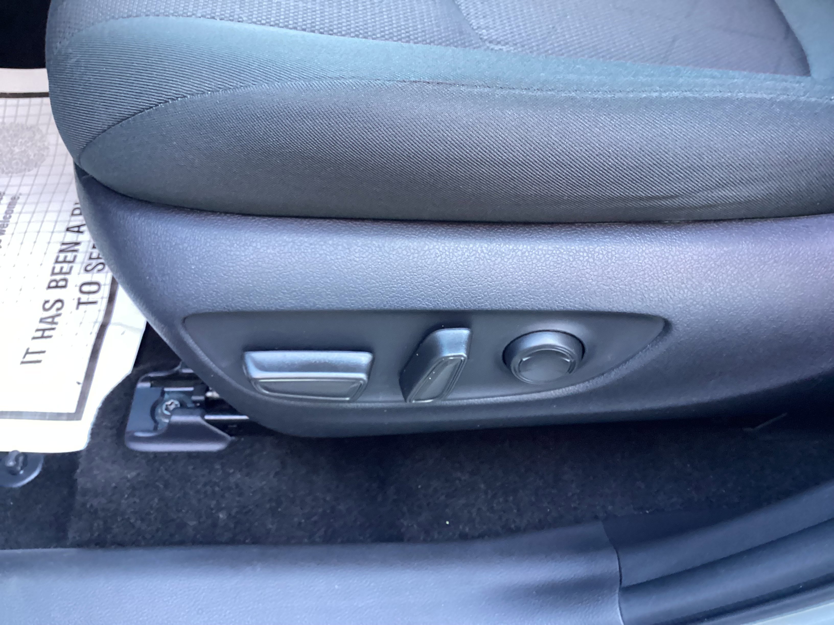 Certified 2025 Toyota RAV4 XLE image 28