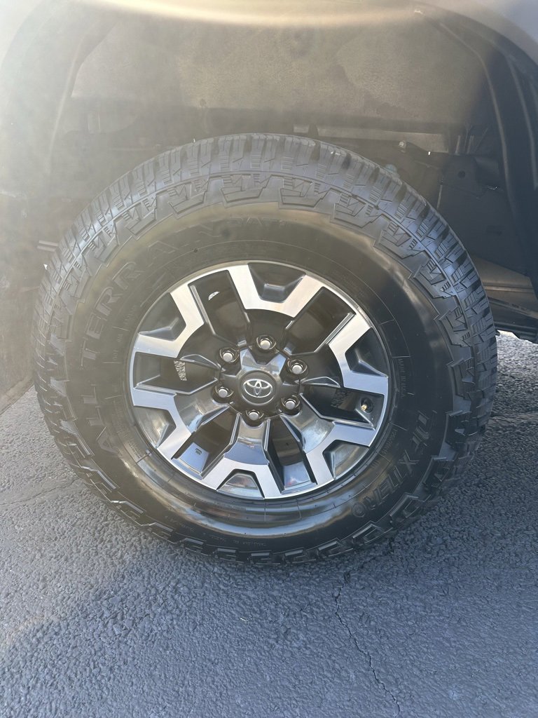 Used 2023 Toyota Tacoma image 5