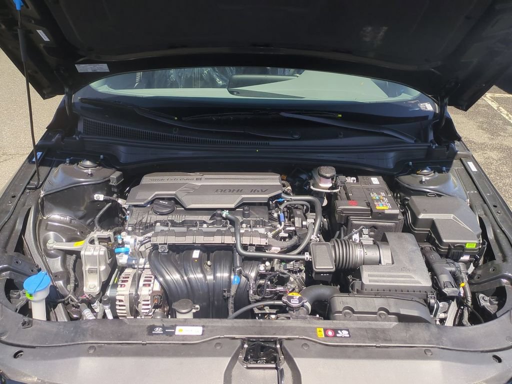 New 2026 Hyundai Elantra Sport FWD image 27