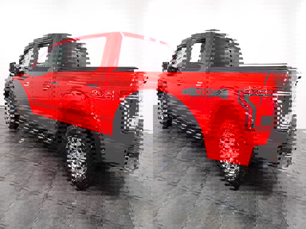 Used 2017 Ford F150 XLT w/ Equipment Group 302A Luxury image 4
