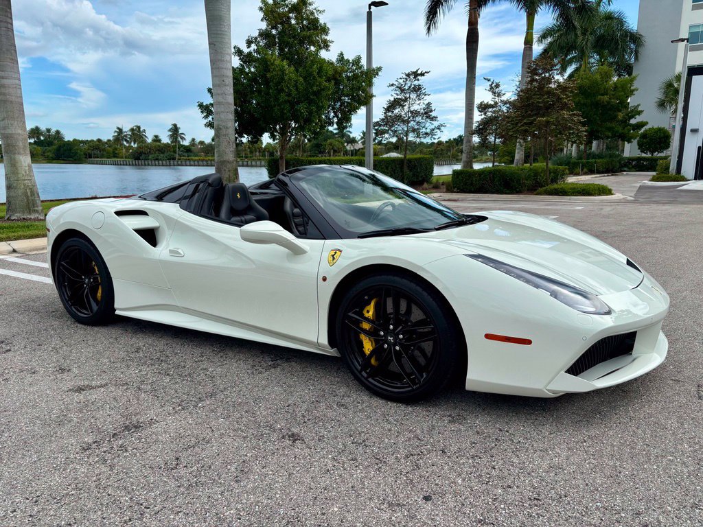 Used 2017 Ferrari 488 Spider RWD image 5