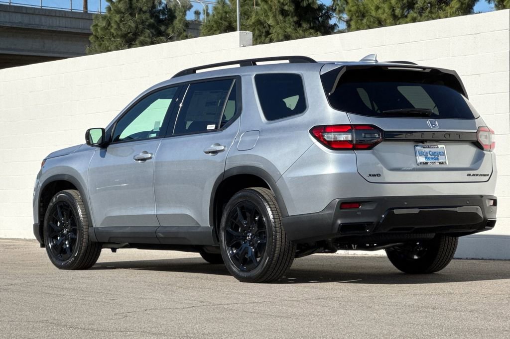 New 2026 Honda Pilot Black Edition image 6
