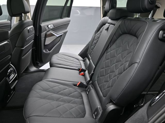 Used 2026 BMW X7 xDrive40i image 19