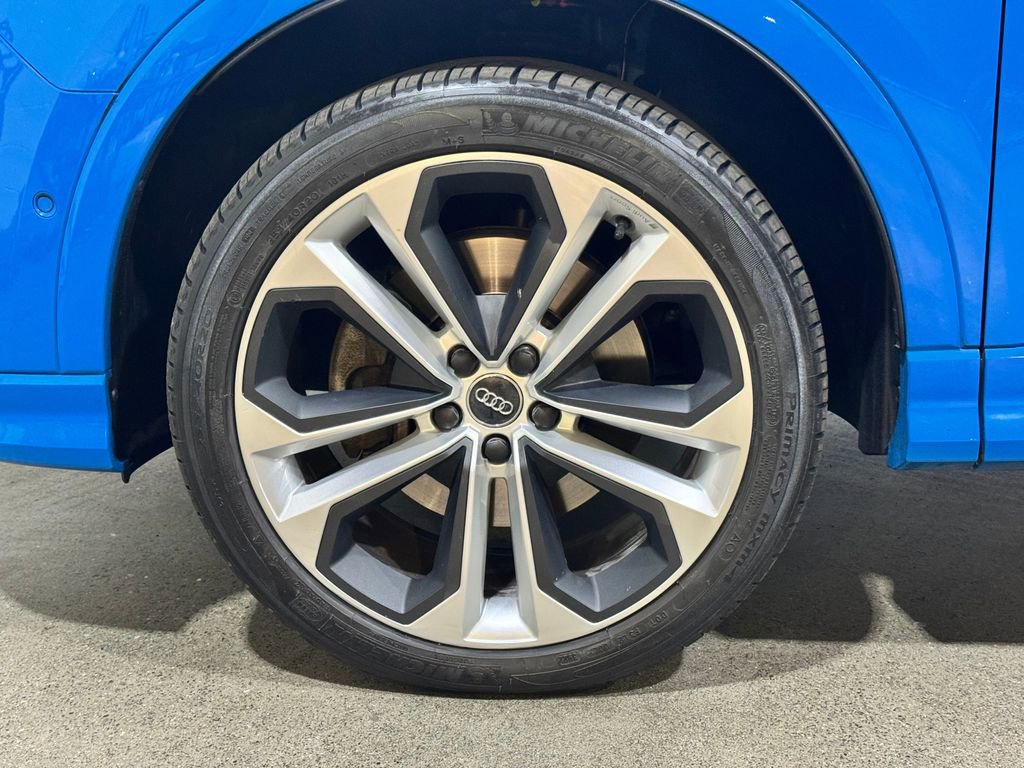 Used 2019 Audi Q3 2.0T Prestige w/ Prestige Package image 8
