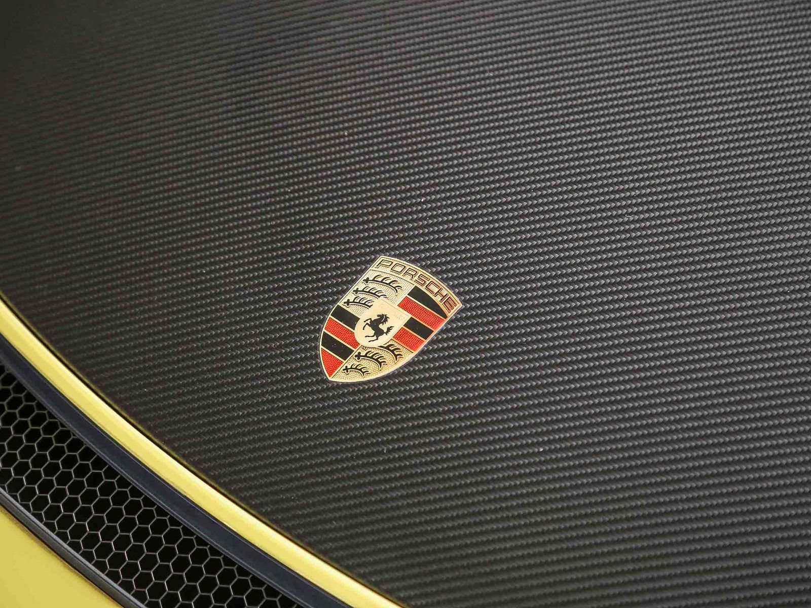 Certified 2024 Porsche 718 Cayman GT4 RS RWD image 13