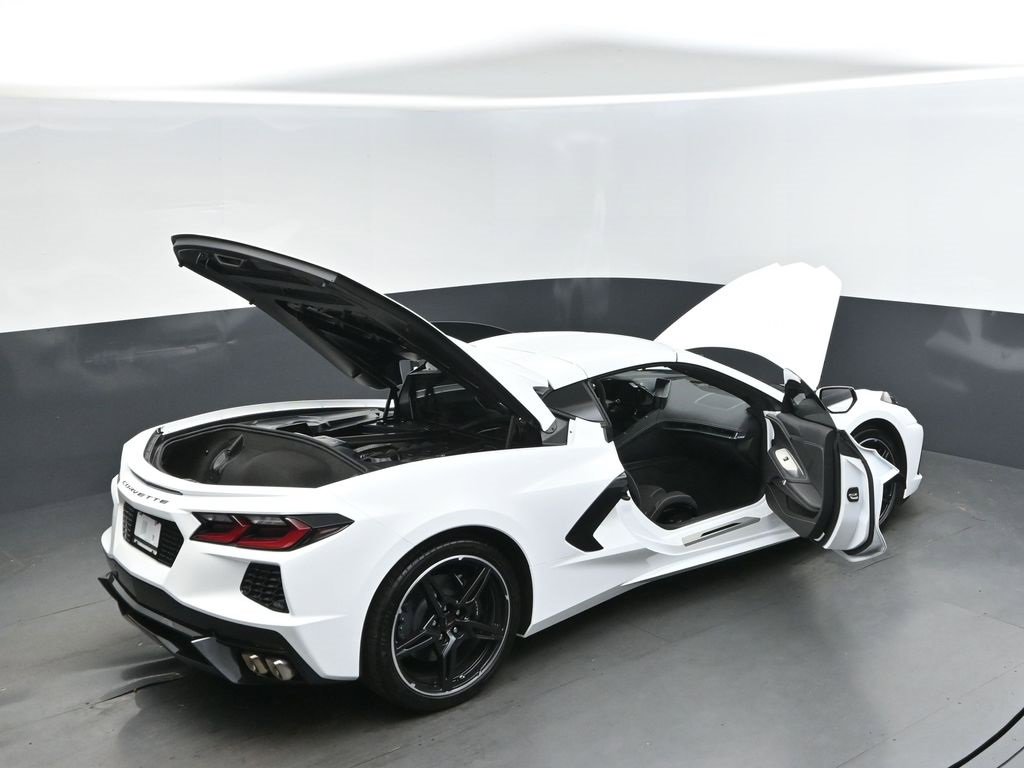 Used 2025 Chevrolet Corvette Stingray Coupe w/ 1LT image 45