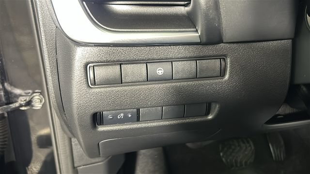 Used 2021 Nissan Rogue SV AWD/4WD image 19