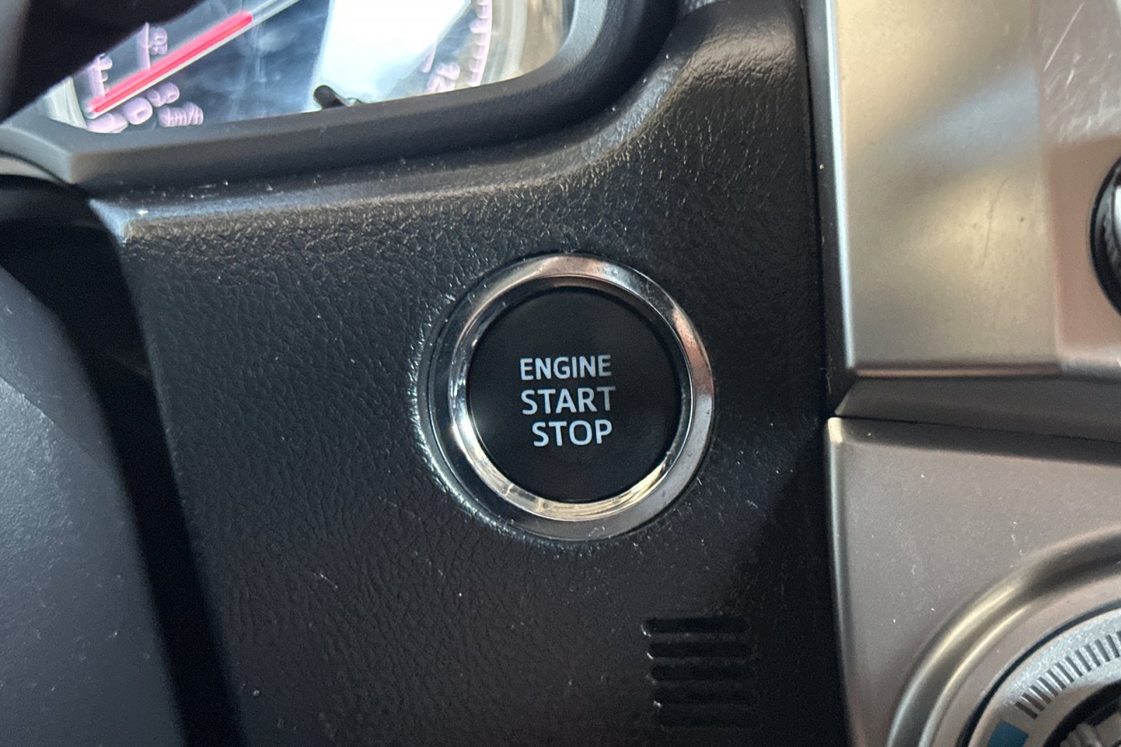 Certified 2024 Toyota 4Runner Limited AWD/4WD image 27