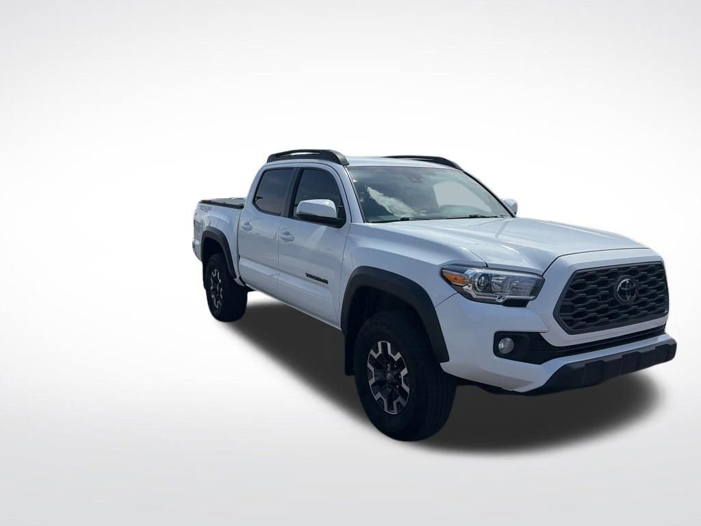 Used 2022 Toyota Tacoma TRD Off-Road AWD/4WD image 7