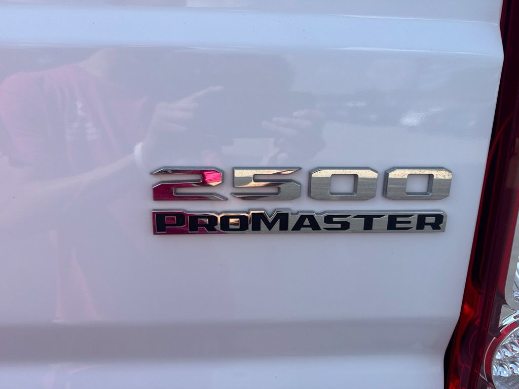 Used 2025 RAM ProMaster 2500 w/ Convenience Group FWD image 13