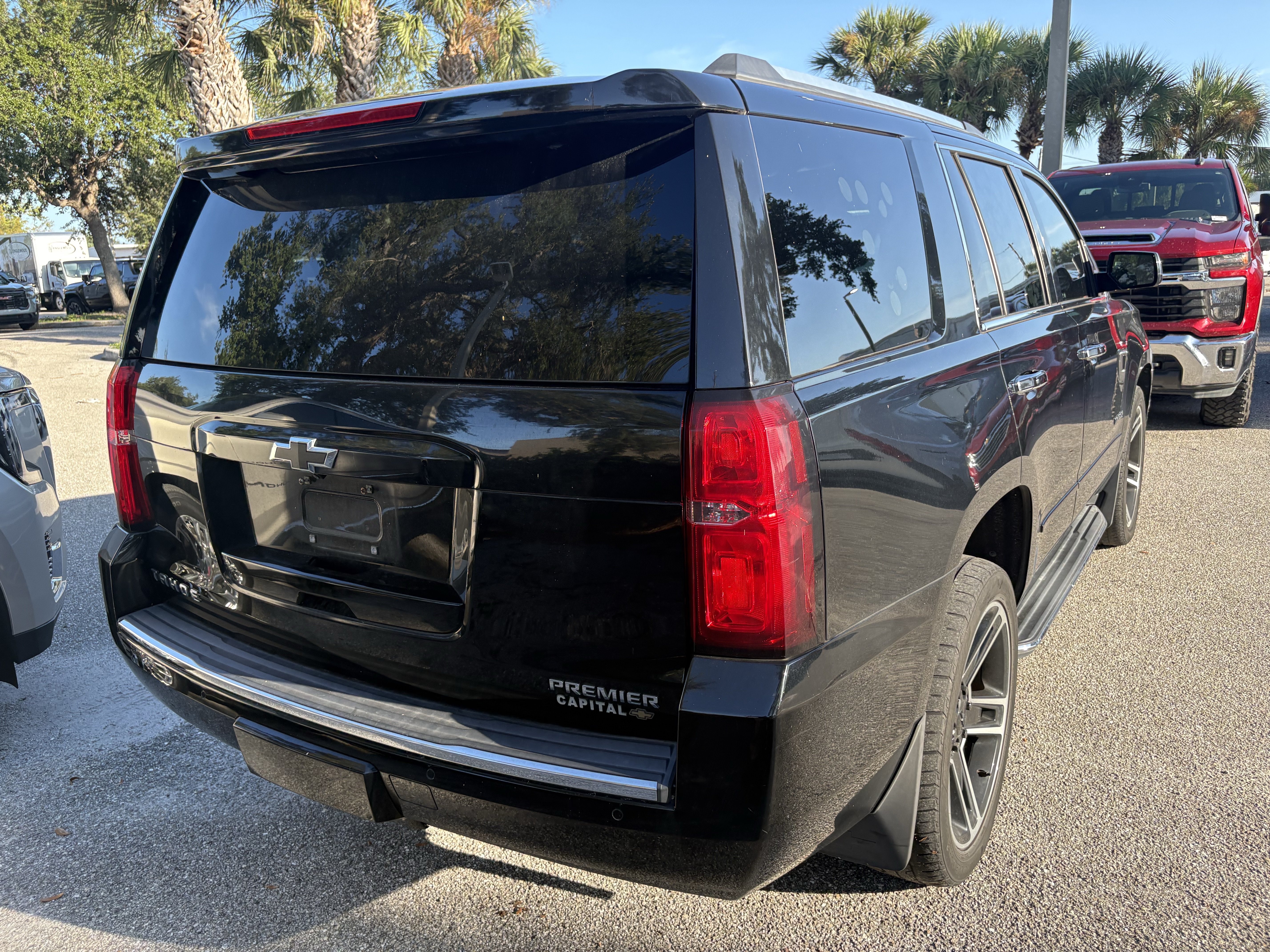 Used 2020 Chevrolet Tahoe Premier w/ Max Trailering Package AWD/4WD image 7