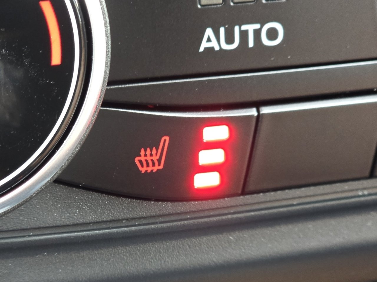 Used 2024 Ford Maverick Lariat w/ FX4 Off-Road Package image 7