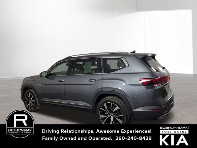 Used 2024 Volkswagen Atlas SEL Premium R-Line image 11