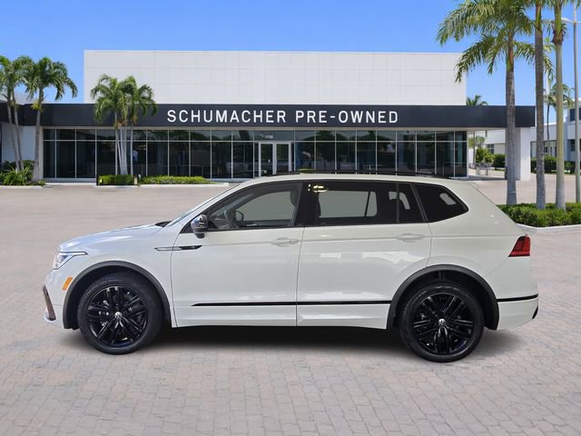 Certified 2022 Volkswagen Tiguan SE R-Line image 4