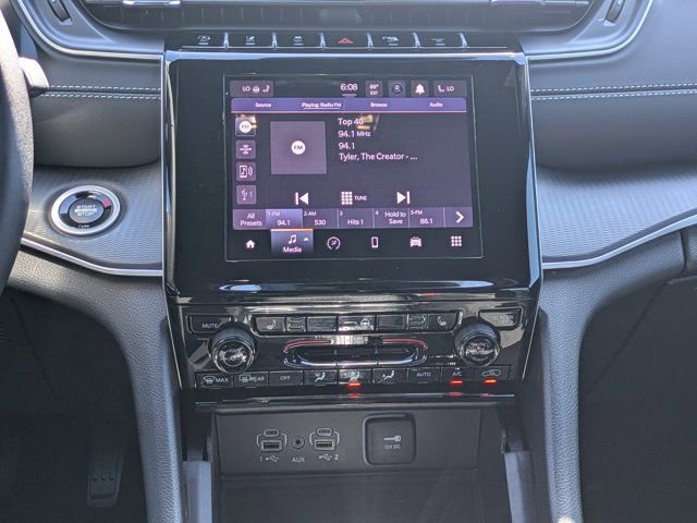 New 2025 Jeep Grand Cherokee L Laredo image 16