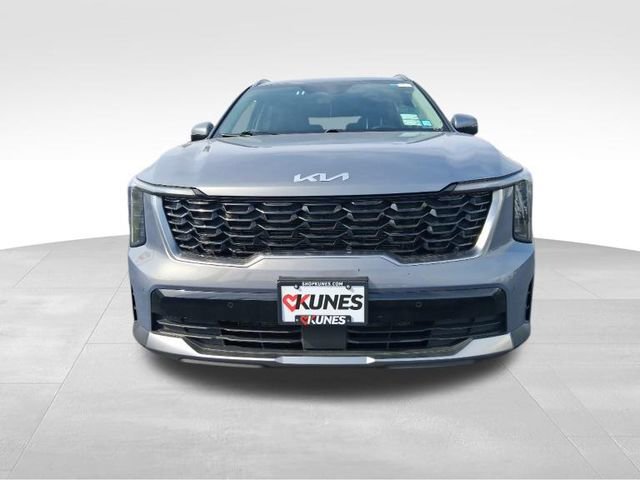 Used 2024 Kia Sorento S image 16