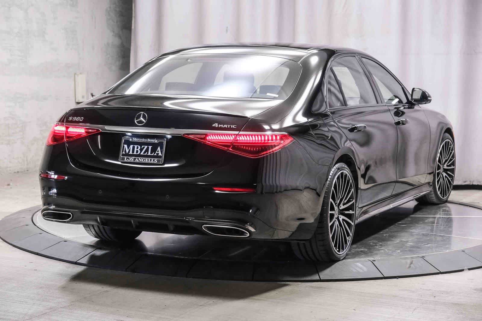 Certified 2023 Mercedes-Benz S 580 4MATIC Sedan image 4