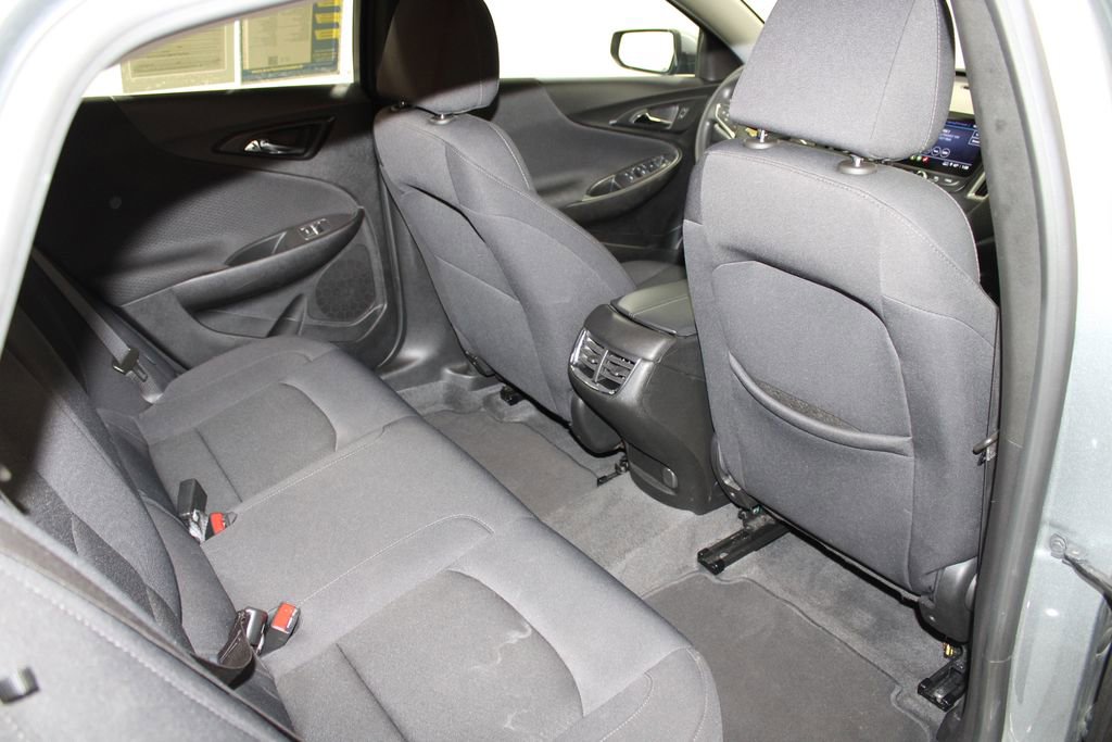 Used 2024 Chevrolet Malibu LT FWD image 31