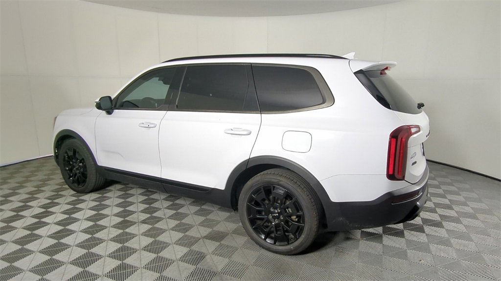 Used 2022 Kia Telluride SX w/ SX Prestige Package image 7