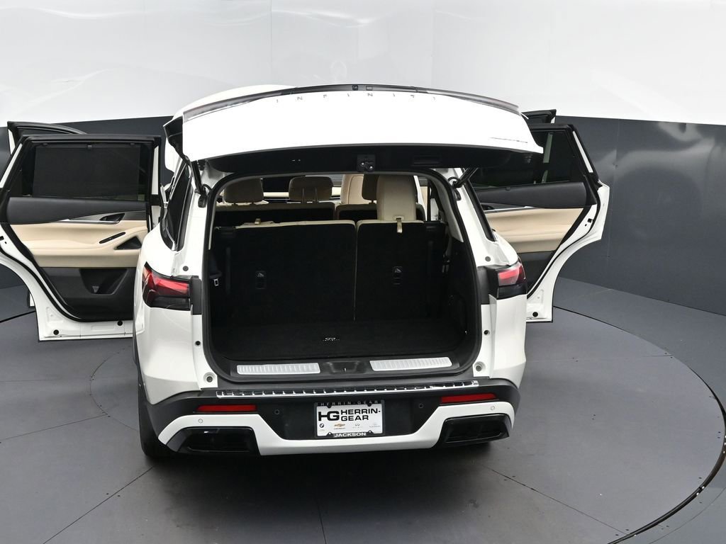 Certified 2023 INFINITI QX60 Luxe w/ Vision Package FWD image 49