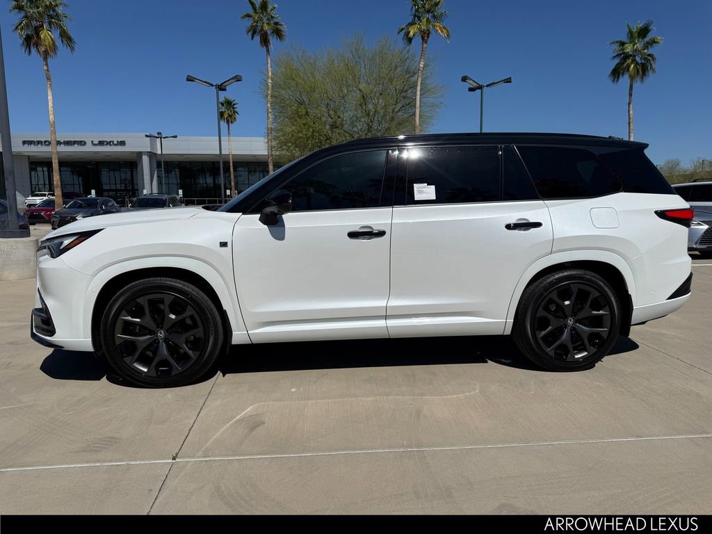 New 2026 Lexus TX 500h AWD image 3