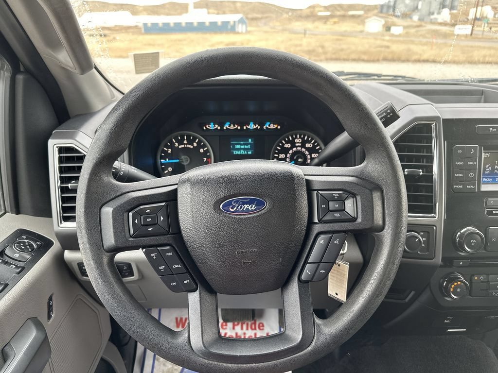 Used 2016 Ford F150 XLT AWD/4WD image 9