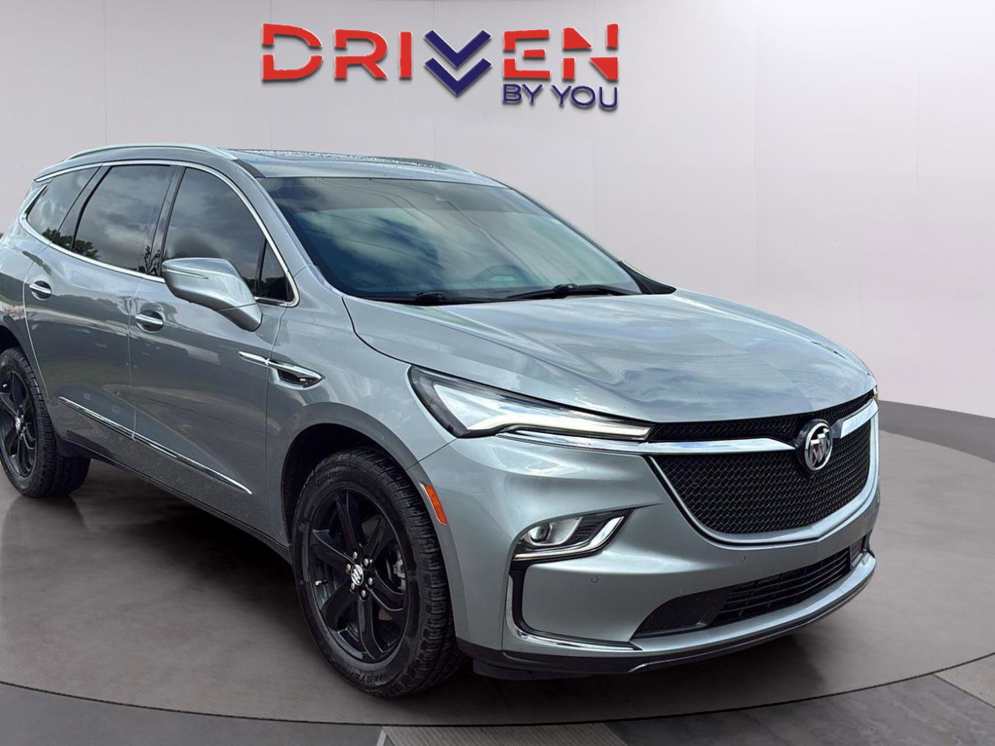 Used 2024 Buick Enclave Essence w/ Experience Buick Package FWD image 3