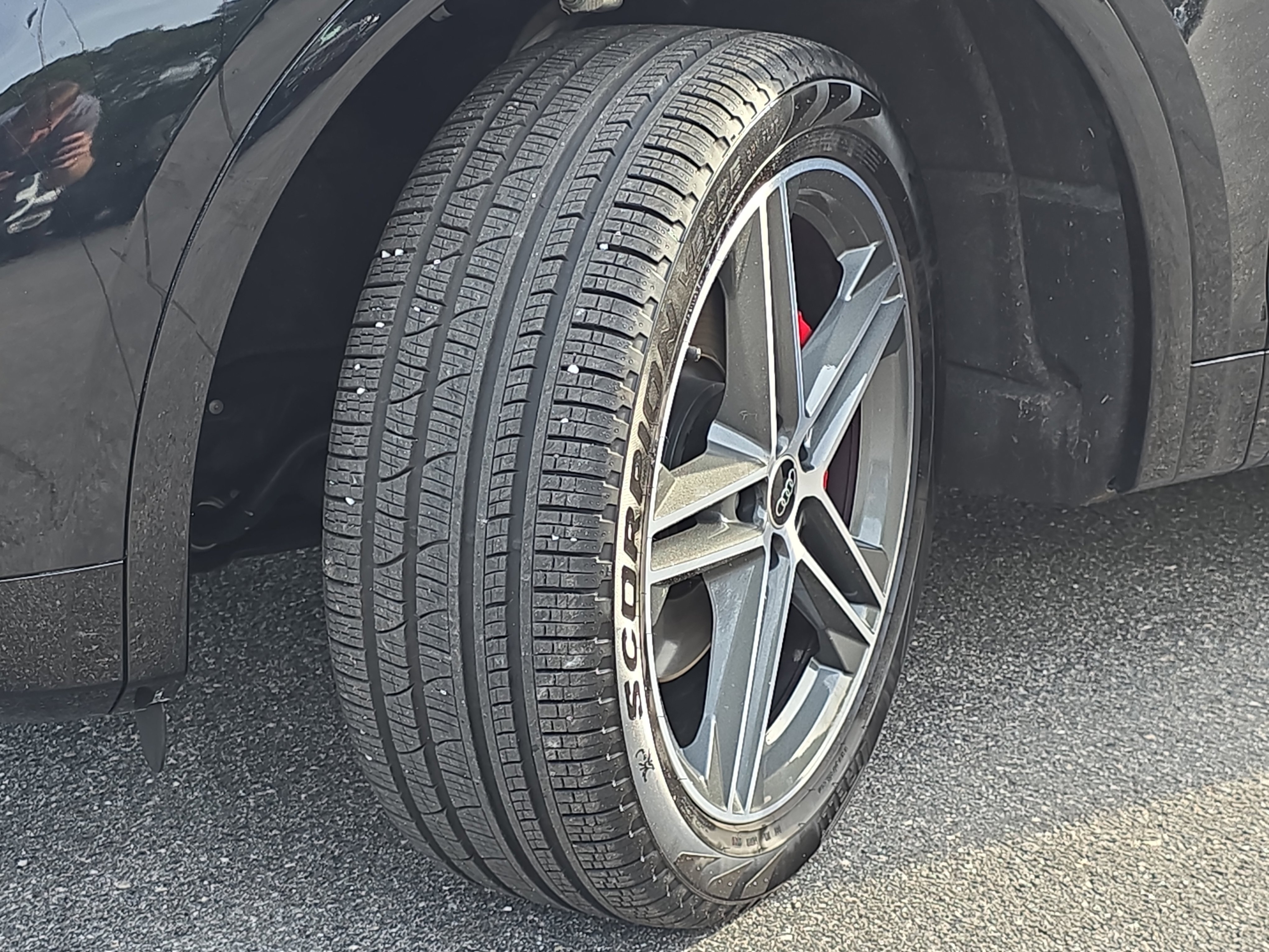 Used 2025 Audi Q5 e Premium Plus w/ Premium Plus Package image 33