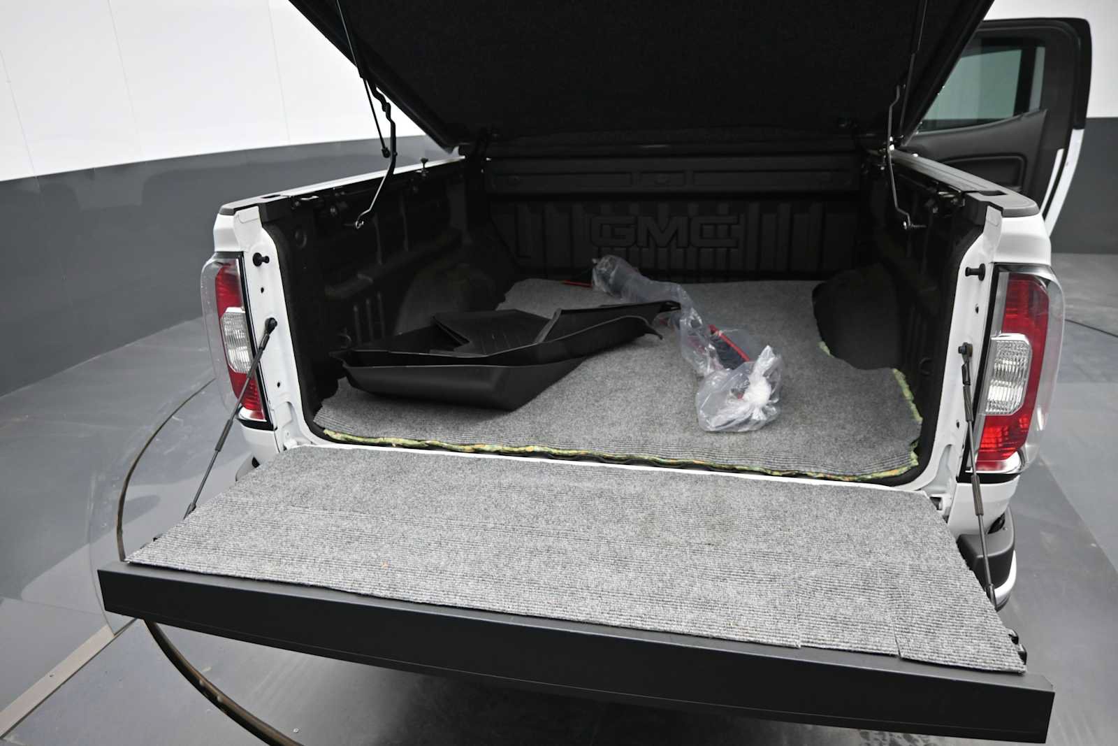Used 2022 GMC Canyon Elevation w/ Trailering Package AWD/4WD image 14