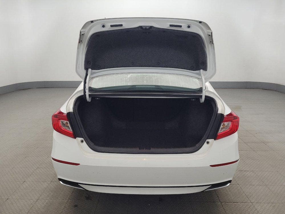 Used 2018 Honda Accord EX image 29