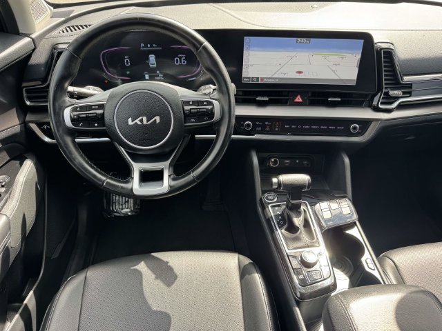 Used 2023 Kia Sportage EX FWD image 3