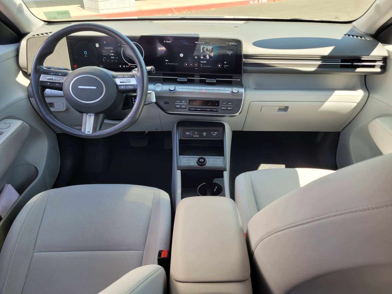 Used 2024 Hyundai Kona SEL FWD image 14