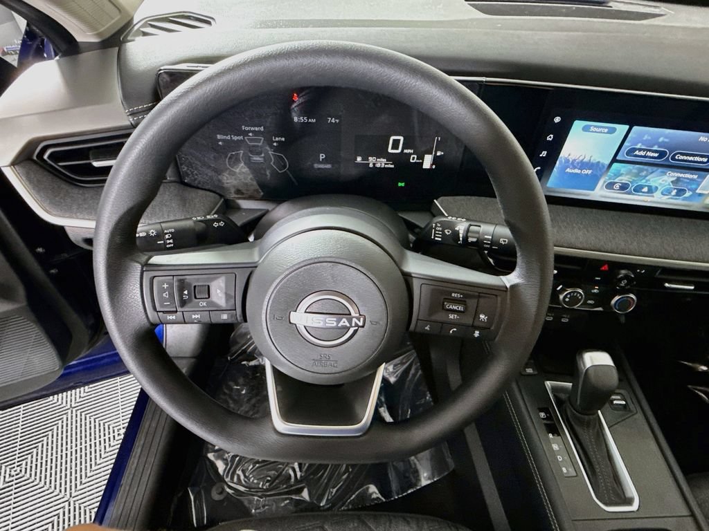 Certified 2025 Nissan Kicks SV AWD/4WD image 19