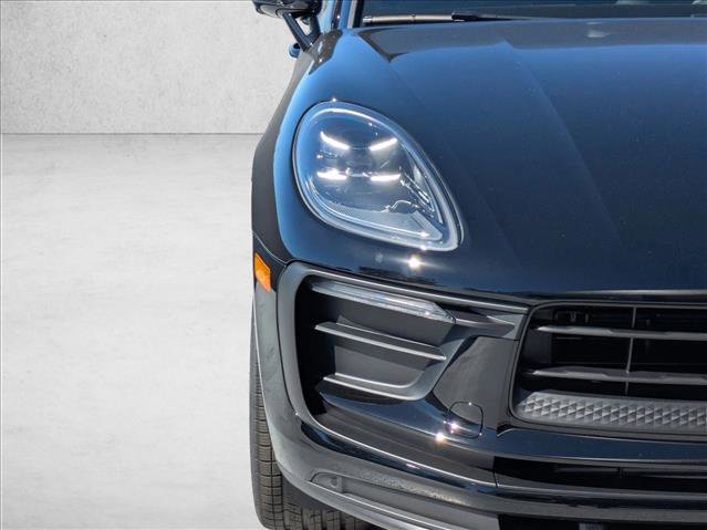 New 2026 Porsche Macan image 12