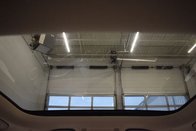 Used 2022 Mercedes-Benz GLB 250 4MATIC image 25
