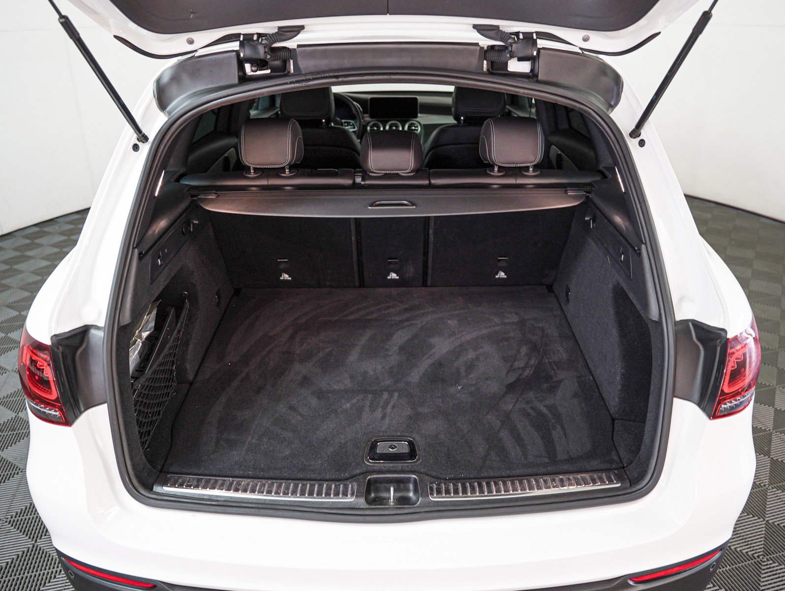 Used 2022 Mercedes-Benz GLC 300 image 5